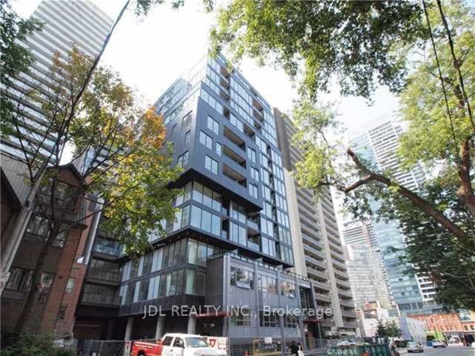 17 Dundonald St 1801, Downtown Toronto