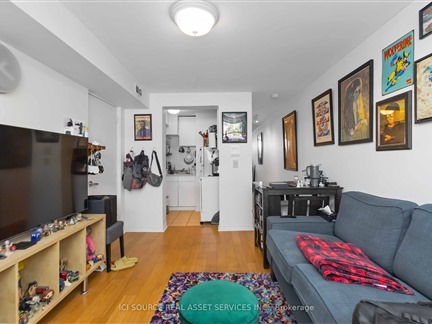 52 Herbert Ave