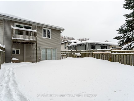 1555 Newlands Cres