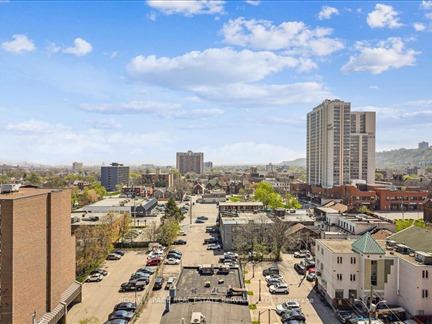 1 Jarvis St 1022