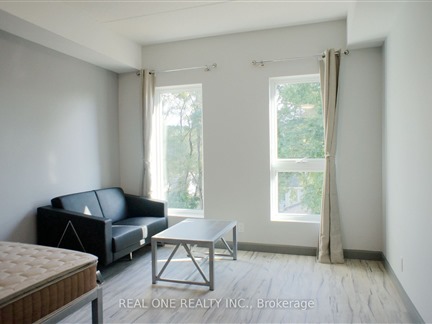 77 Leland St 424