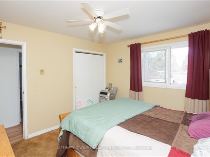 16 Parkside Dr